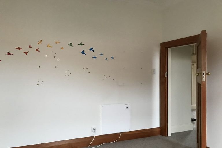 Photo of property in 180 Kenmure Road, Kenmure, Dunedin, 9011