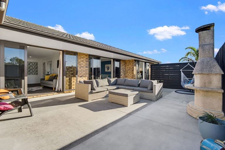 Photo of property in 64 Arabian Drive, Papamoa Beach, Papamoa, 3118