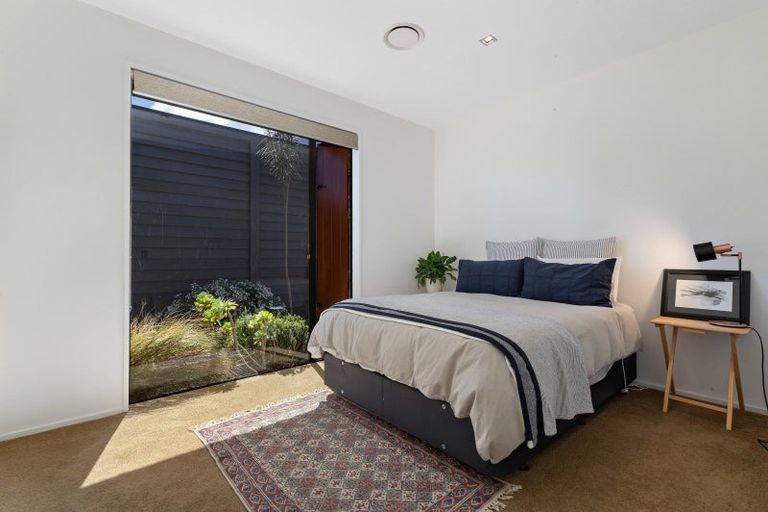 Photo of property in 34 Rannoch Drive, Jacks Point, Queenstown, 9371