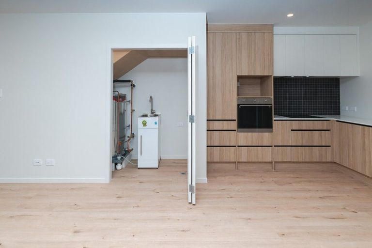 Photo of property in 4/56 Salisbury Road, Birkdale, Auckland, 0626