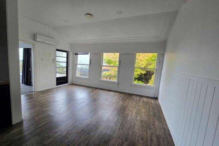 Photo of property in 172 Kawaha Point Road, Kawaha Point, Rotorua, 3010