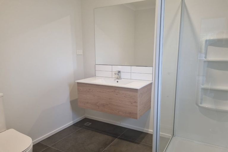 Photo of property in 52 Martingale Drive, Whitby, Porirua, 5024