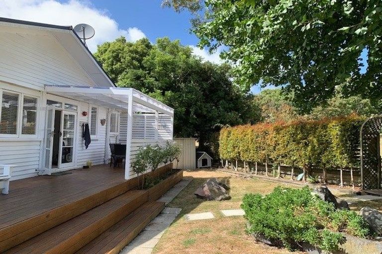 Photo of property in 23 Maungakiekie Avenue, Greenlane, Auckland, 1051