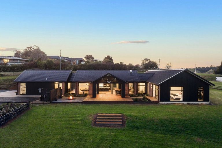 Photo of property in 291 Cameron Town Road, Buckland, Pukekohe, 2678