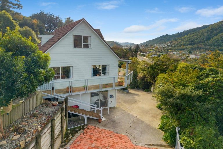 Photo of property in 45 Dorset Street, Picton, 7220