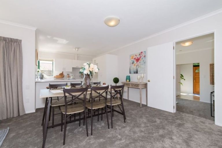 Photo of property in 20 Millington Place, Huntington Park, Auckland, 2013