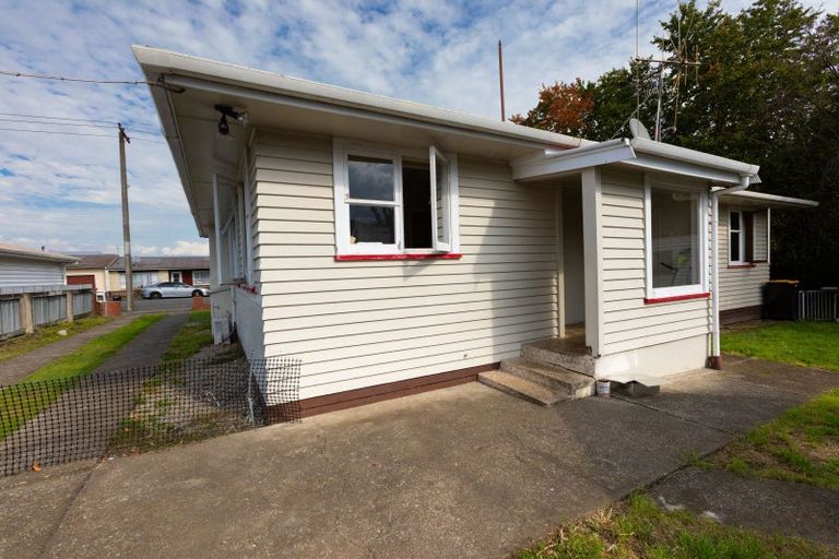 Photo of property in 9a Waterloo Street, Dannevirke, 4930