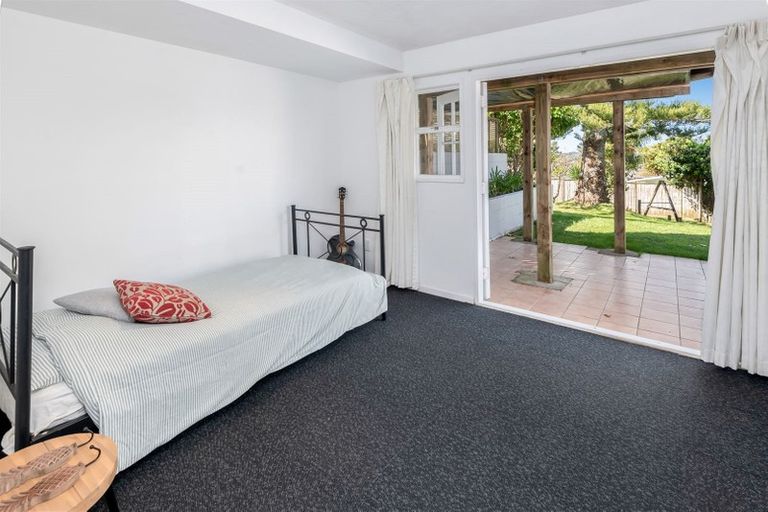 Photo of property in 80 Alexander Street, Cockle Bay, Auckland, 2014