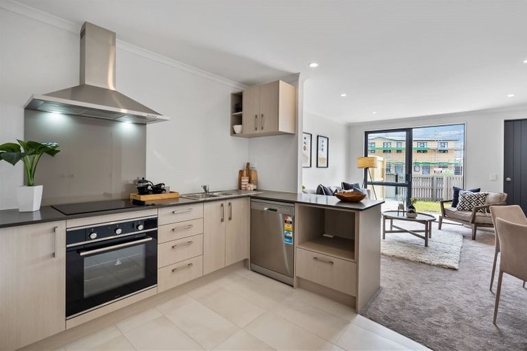 Photo of property in 19 Saddleback Crescent, Papakura, 2110