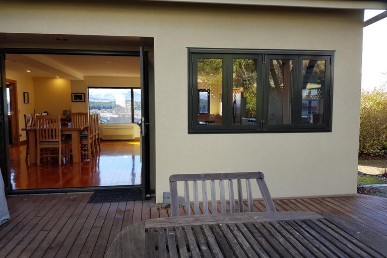 Photo of property in 12 Hamilton Drive, Lake Tekapo, 7999