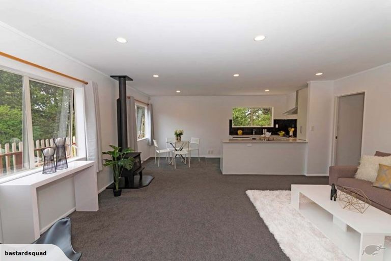 Photo of property in 329 Taiapa Road, Muriwai, Waimauku, 0881