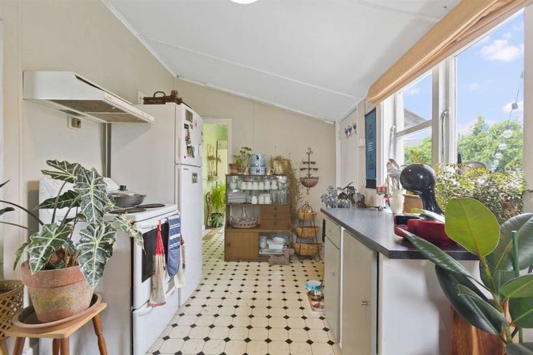 Photo of property in 15 Clare Road, St Albans, Christchurch, 8014
