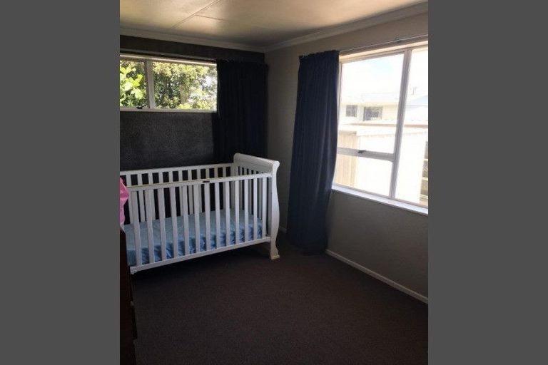 Photo of property in 4 Villa Place, Bell Block, New Plymouth, 4312