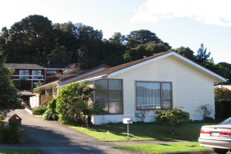 Photo of property in 20b Kaponga Street, Wainuiomata, Lower Hutt, 5014