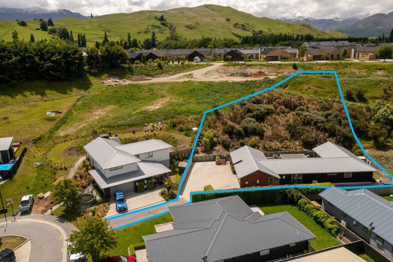 Photo of property in 6 Campden Court, Lower Shotover, Queenstown, 9304