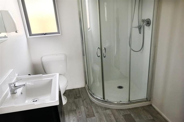 Photo of property in 13 Mail Avenue, Weymouth, Auckland, 2103