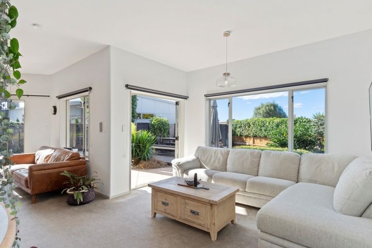 Photo of property in 13 Oriental Parade, Papamoa Beach, Papamoa, 3118