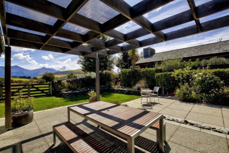 Photo of property in 6 Reading Court, Jacks Point, Queenstown, 9371