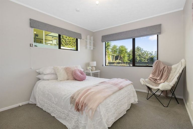 Photo of property in 22 Halladale Road, Papakowhai, Porirua, 5024