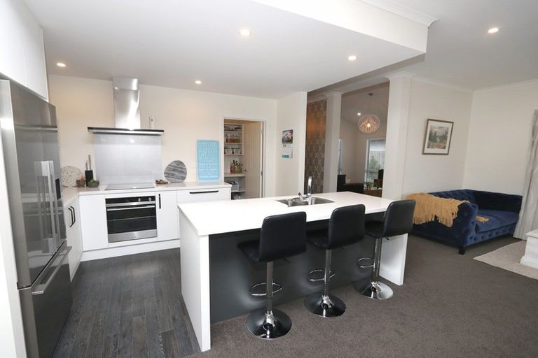 Photo of property in 8 Whiteoak Grove, Tinwald, Ashburton, 7700