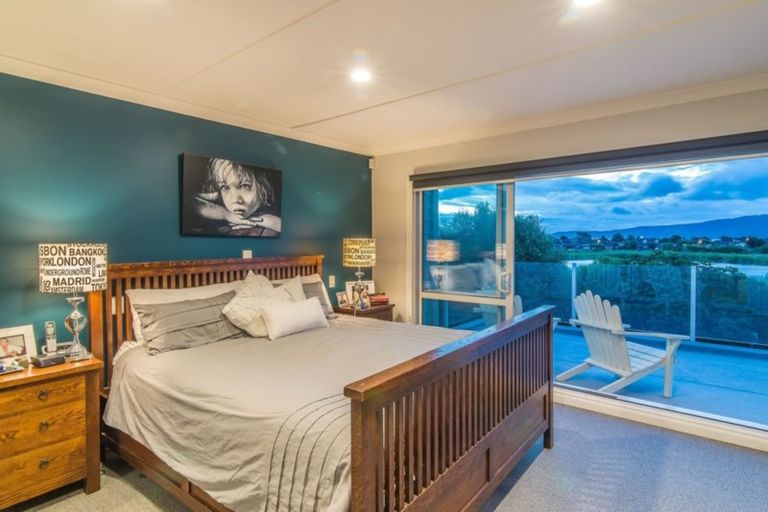 Photo of property in 9 Kotuku Drive, Paraparaumu Beach, Paraparaumu, 5032