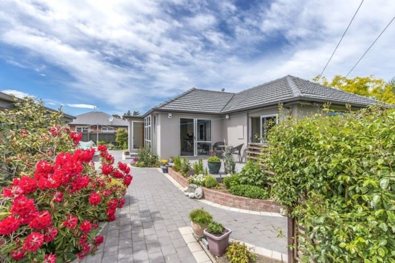 Photo of property in 5 Nyoli Street, Northcote, Christchurch, 8052
