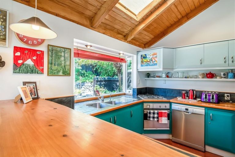 Photo of property in 5 Beresford Street, Bayswater, Auckland, 0622