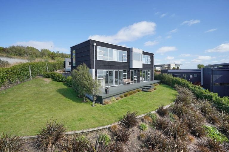 Photo of property in 105 Glenstrae Road, Redcliffs, Christchurch, 8081