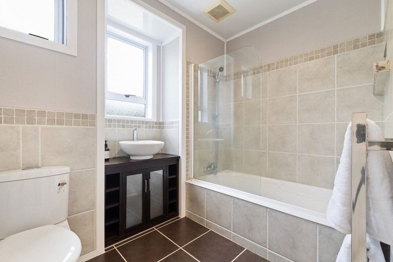 Photo of property in 18 Brightwell Street, Papakura, 2110