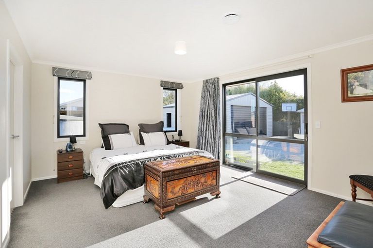 Photo of property in 26 Dunlop Street, Wallacetown, 9816