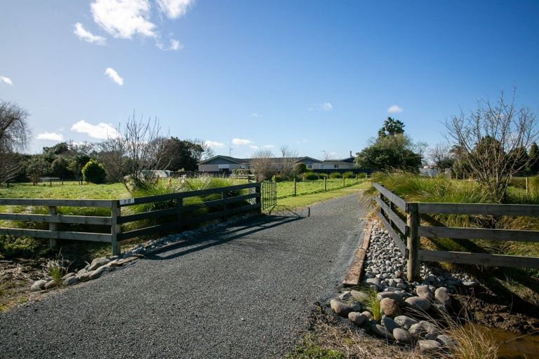 Photo of property in 10 Broadmeadows Road, Pukemoremore, Hamilton, 3493