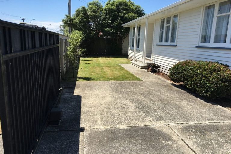 Photo of property in 56a Waiwhetu Road, Waiwhetu, Lower Hutt, 5010