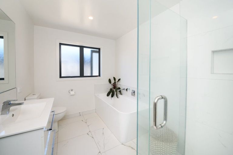 Photo of property in 28 Sandown Avenue, Himatangi Beach, Foxton, 4891