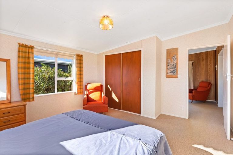 Photo of property in 36 Gawler Street, Te Horo Beach, Otaki, 5581