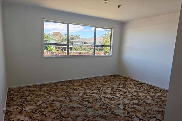 Photo of property in 8 Newham Place, Henderson, Auckland, 0612