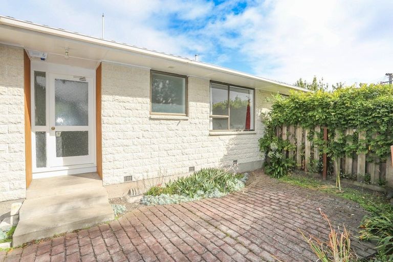 Photo of property in 1/17 Lloyd Street, Strowan, Christchurch, 8052