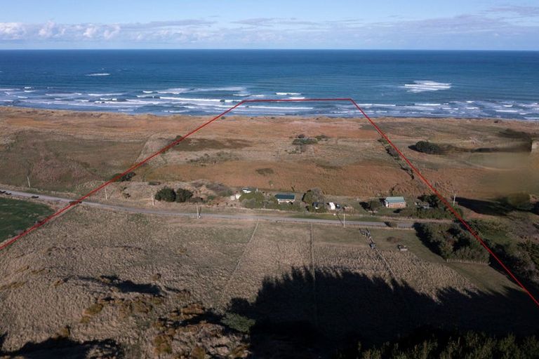 Photo of property in 212 Flat Point Road, Flat Point, Masterton, 5883