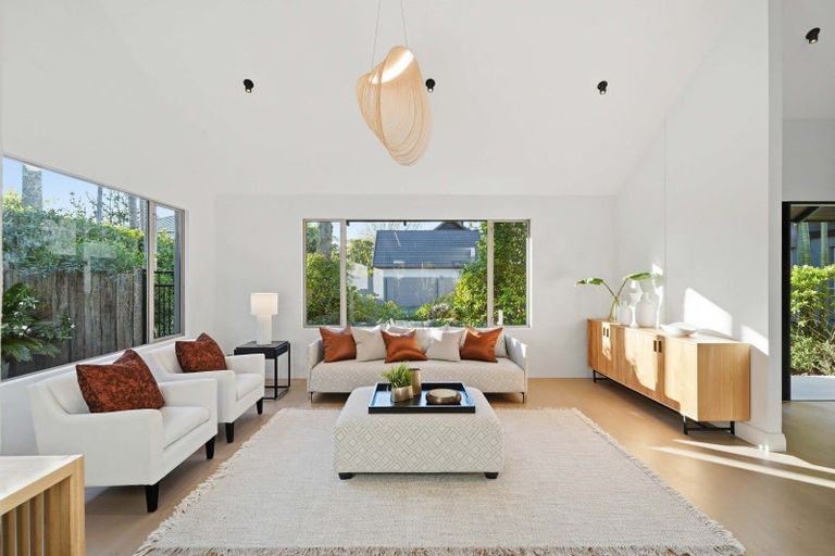 Photo of property in 15 Oak Manor Drive, Albany, Auckland, 0632