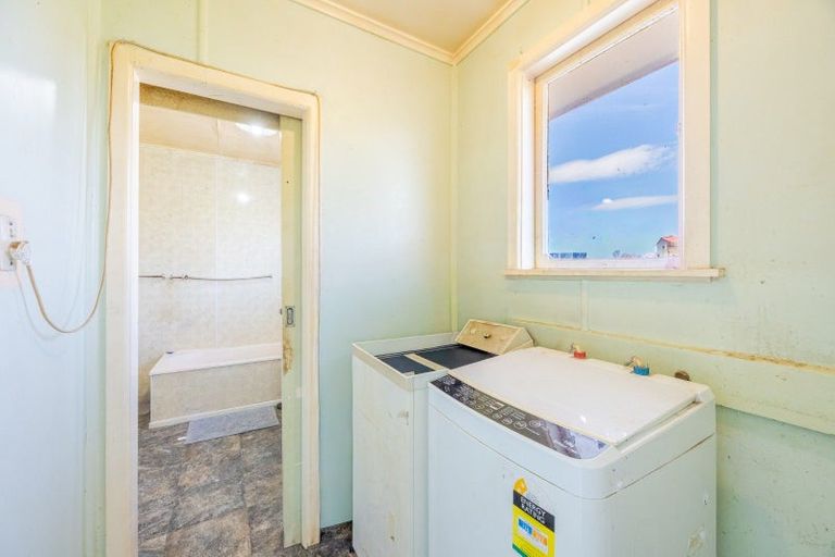 Photo of property in 11 Kelvin Road, Maraenui, Napier, 4110