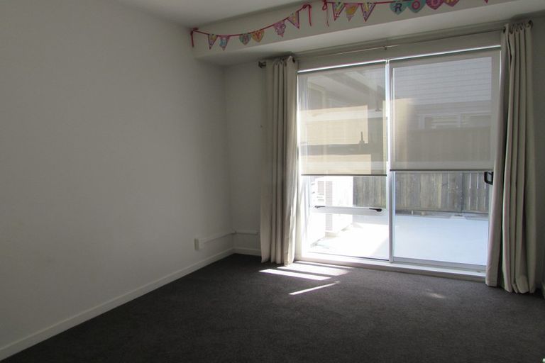 Photo of property in Budget Car Rental, 9/81 Ghuznee Street, Te Aro, Wellington, 6011