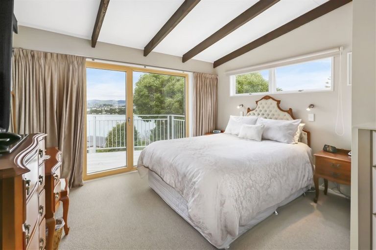 Photo of property in 36 Mana View Road, Paremata, Porirua, 5026