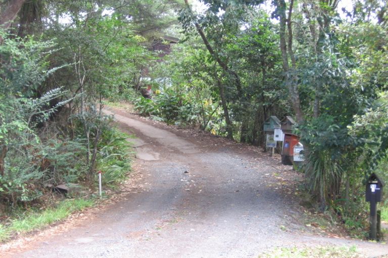 Photo of property in 44 Cresta Avenue, Beach Haven, Auckland, 0626