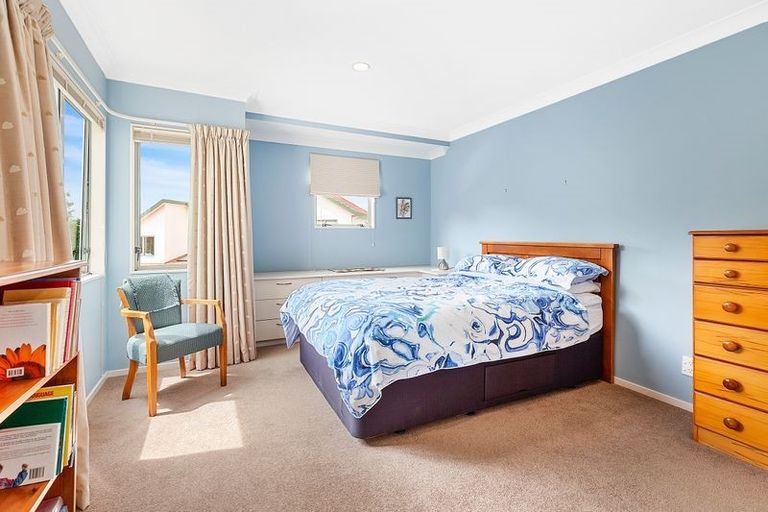 Photo of property in Boxhill Close, 2/33 Box Hill, Khandallah, Wellington, 6035