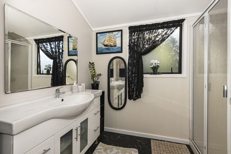 Photo of property in 8 Awa Glade Lane, Tikipunga, Whangarei, 0112