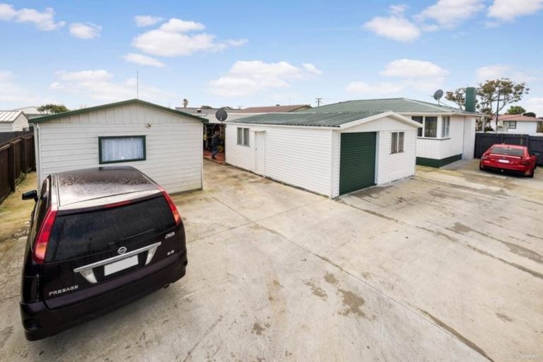 Photo of property in 30 James Street, Mangere East, Auckland, 2024