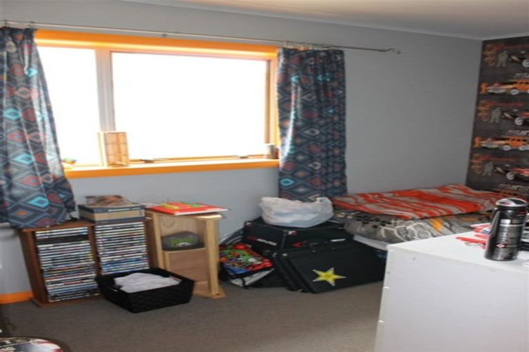 Photo of property in 17 Hadfield Street, Otaki, 5512