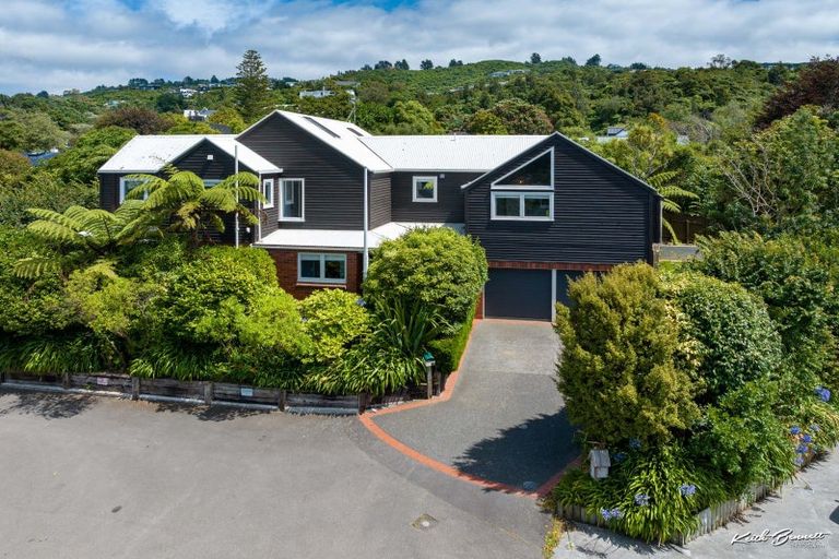 Photo of property in 16 Wairere Road, Belmont, Lower Hutt, 5010