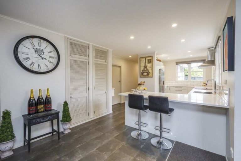 Photo of property in 273 Parewanui Road, Bulls, 4894