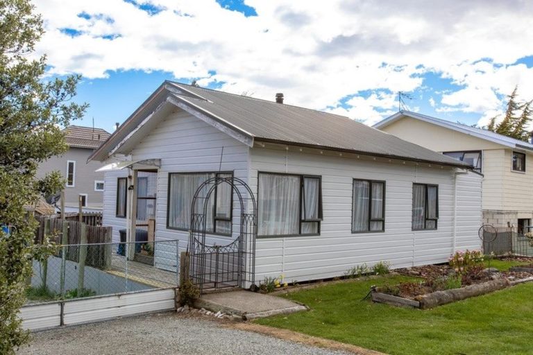Photo of property in 31 Murray Place, Lake Tekapo, 7999