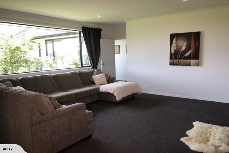 Photo of property in 2b Kaniera Terrace, Cambridge, 3434